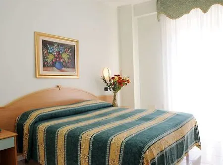 Hotel Garden 3*